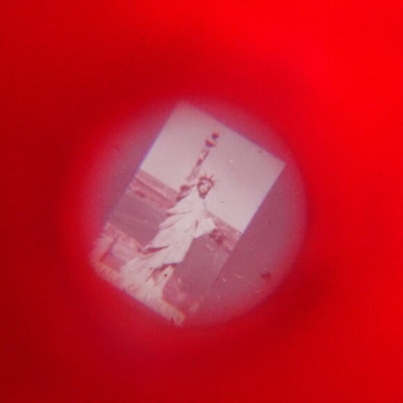 Vintage New York Souvenir Picture Viewer - Picture 8 of 8